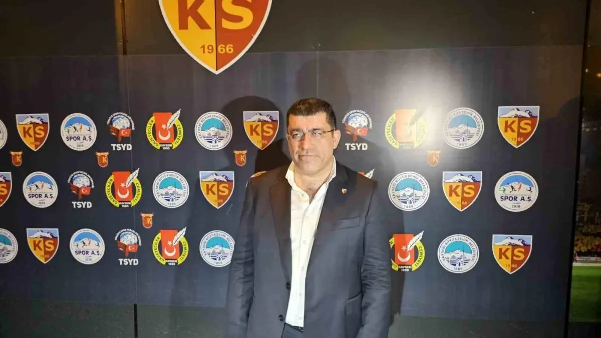 Kayserispor'da Başkan Açıkalın'dan Jakirovic'e Destek