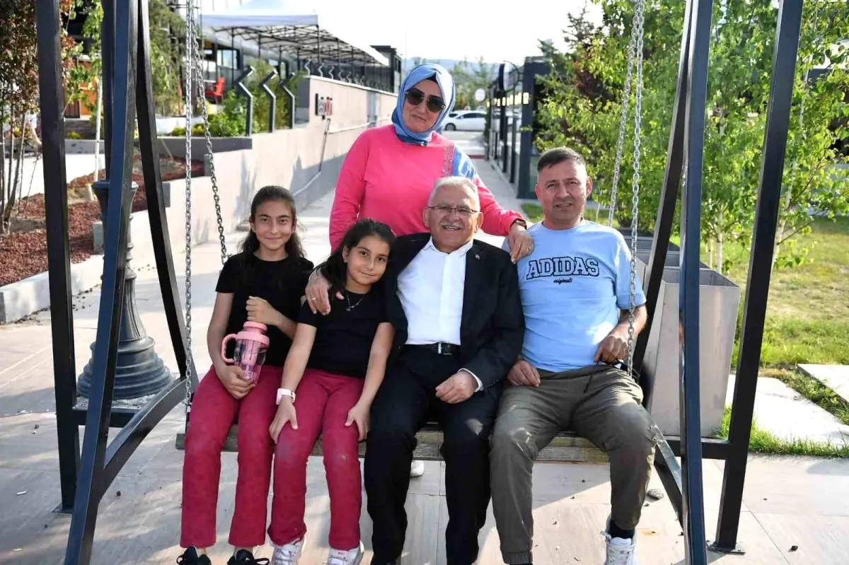 Başkan Büyükkılıç, Mutfak Sanatları Merkezi'nde vatandaşlarla buluştu