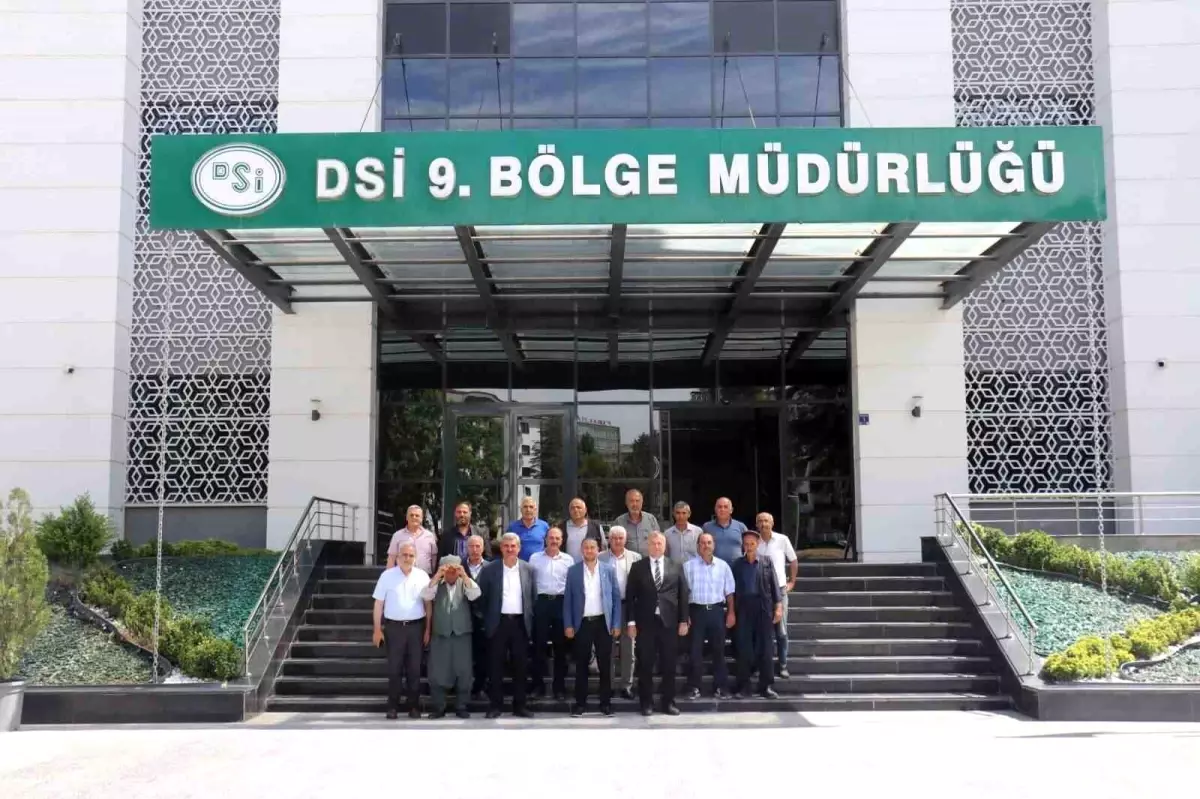 Battalgazi Muhtarları Sulama Sorunları İçin DSİ'yi Ziyaret Etti