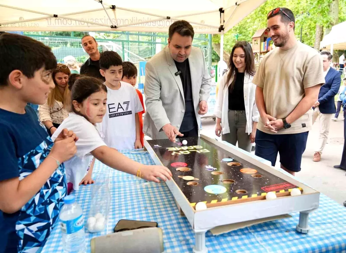 Beşiktaş'ta 15. Kelebek Festivali Renkli Görüntülere Sahne Oldu