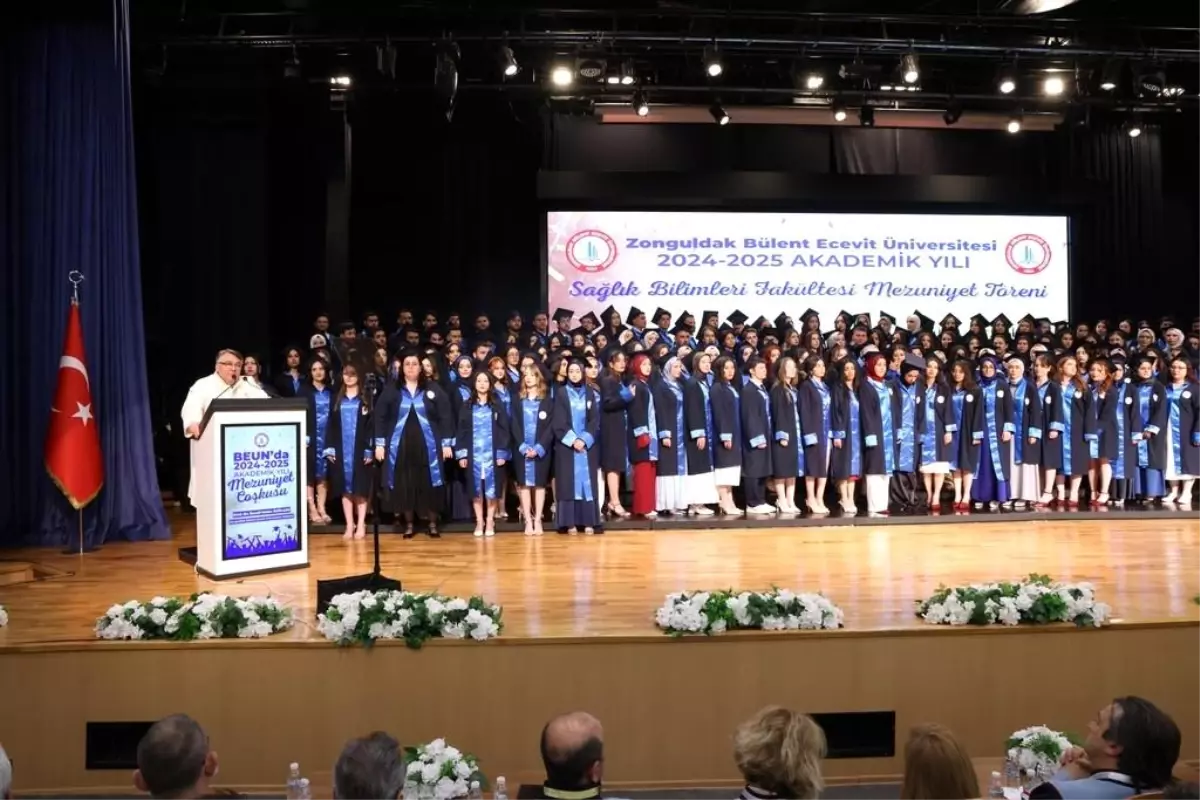 BEUN Mezuniyet Töreni Coşkuyla Gerçekleşti