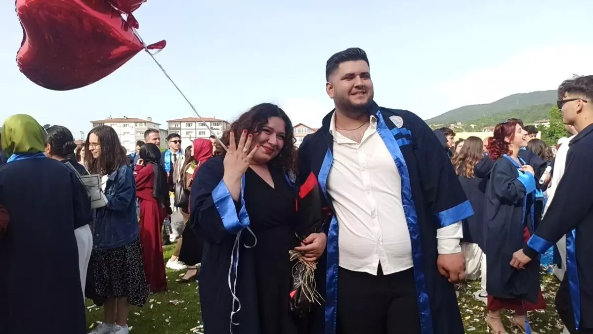 Zonguldak'ta Mezuniyet Coşkusu ve Evlilik Teklifi
