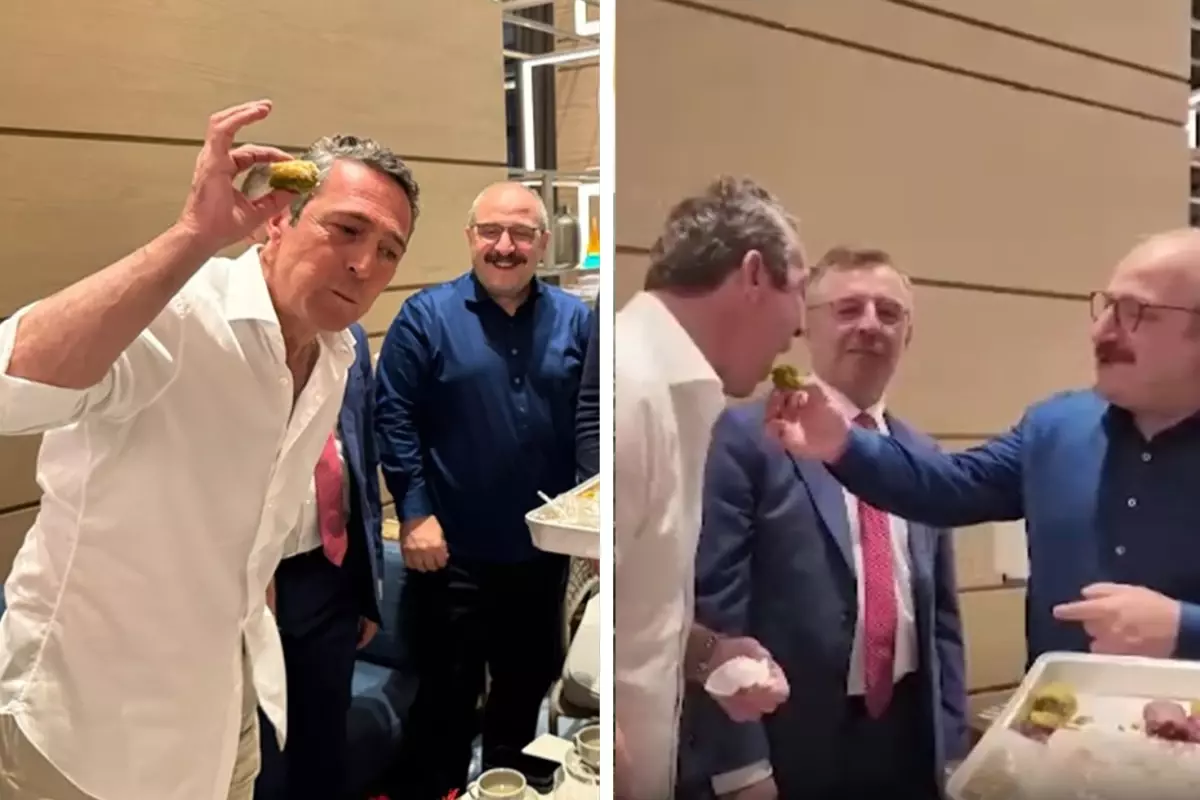 Fenerbahçe Başkanı Ali Koç, final öncesi Mustafa Varank'ın elinden baklava yedi