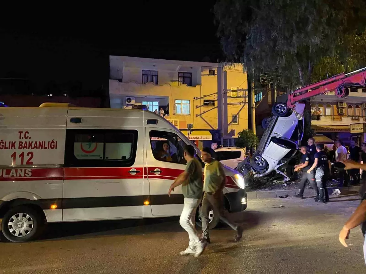 Adana'da Trafik Kazası: 5 Yaralı
