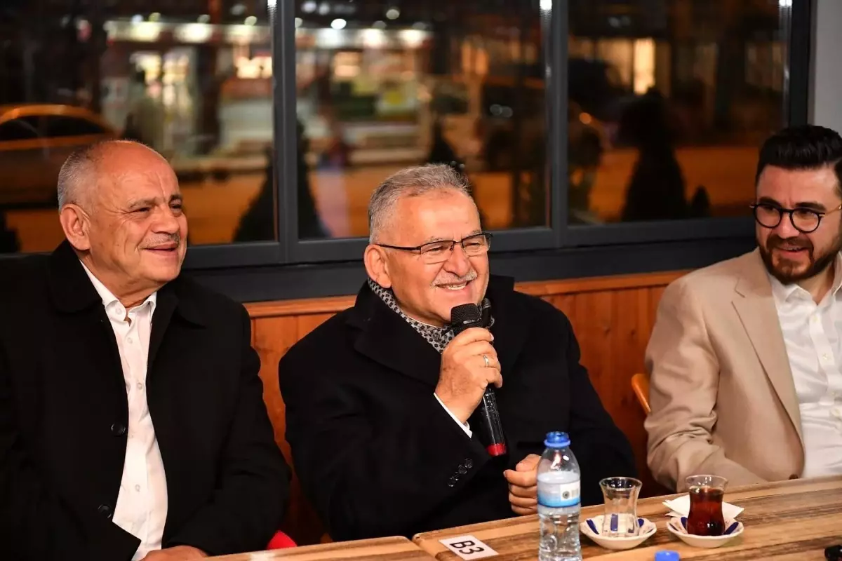 Başkan Büyükkılıç ve AK Parti İl Teşkilatı'ndan Yahyalı'ya Ramazan çıkarması