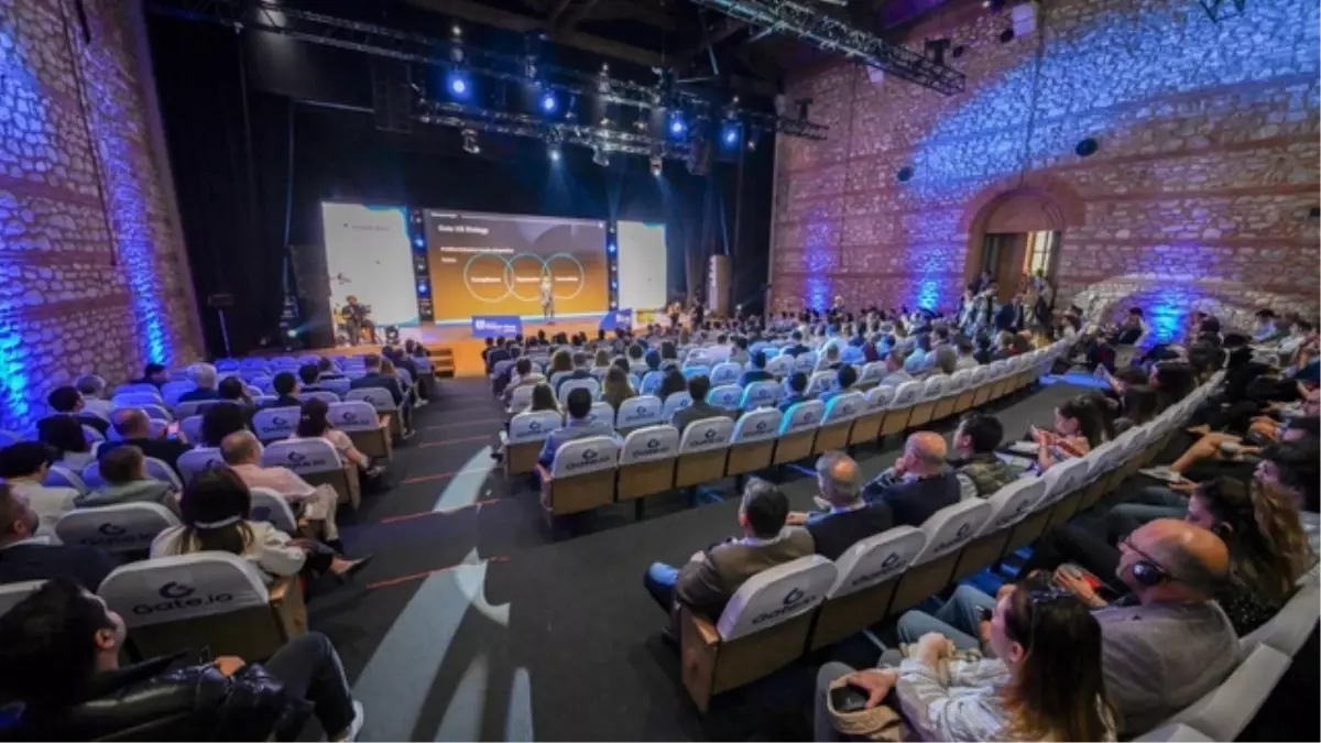 İstanbul Fintech Week Nedir ve '2025'te Dijital Bankacılık' Neden Cüzdanınızı İlgilendiriyor?