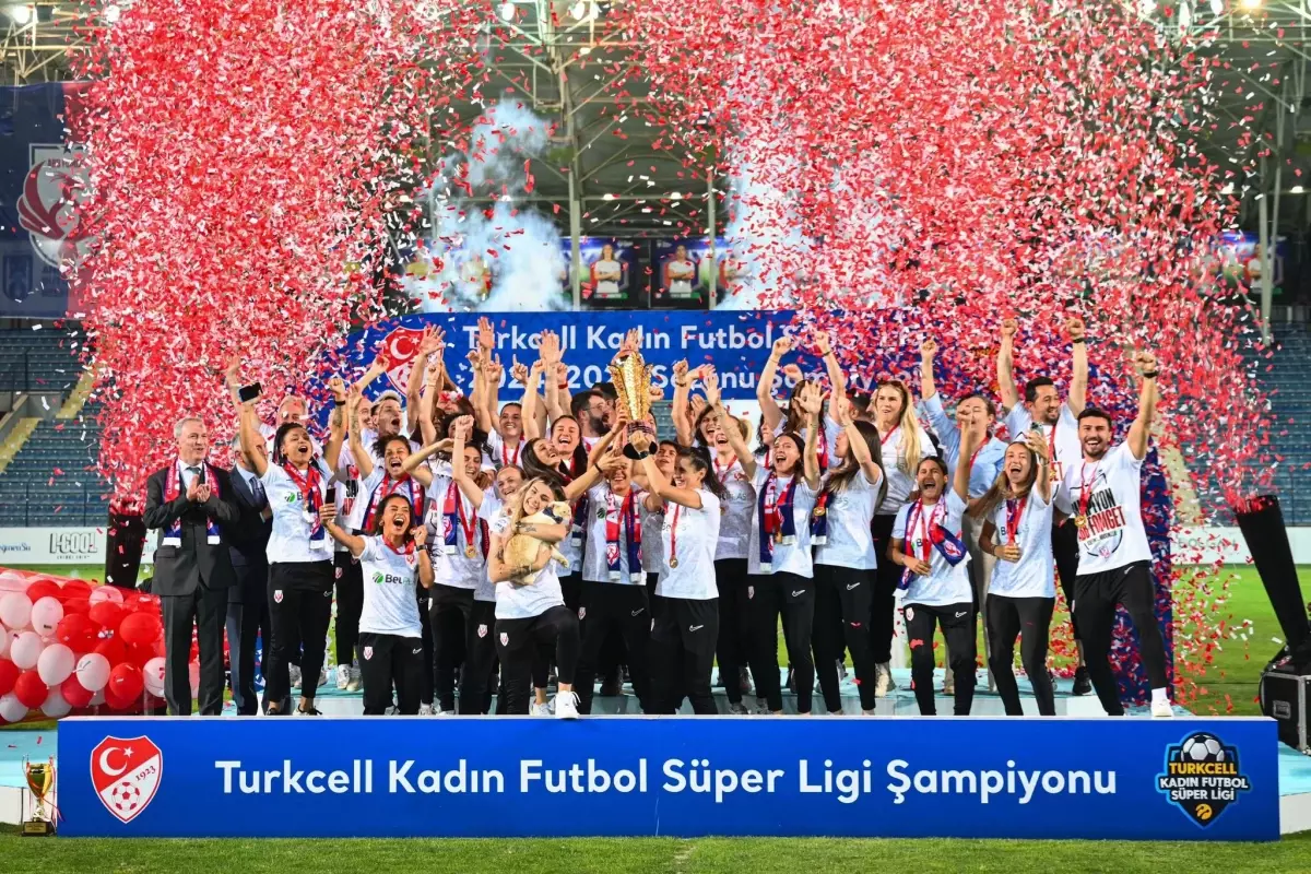 ABB FOMGET Şampiyonluğu Coşkuyla Kutladı