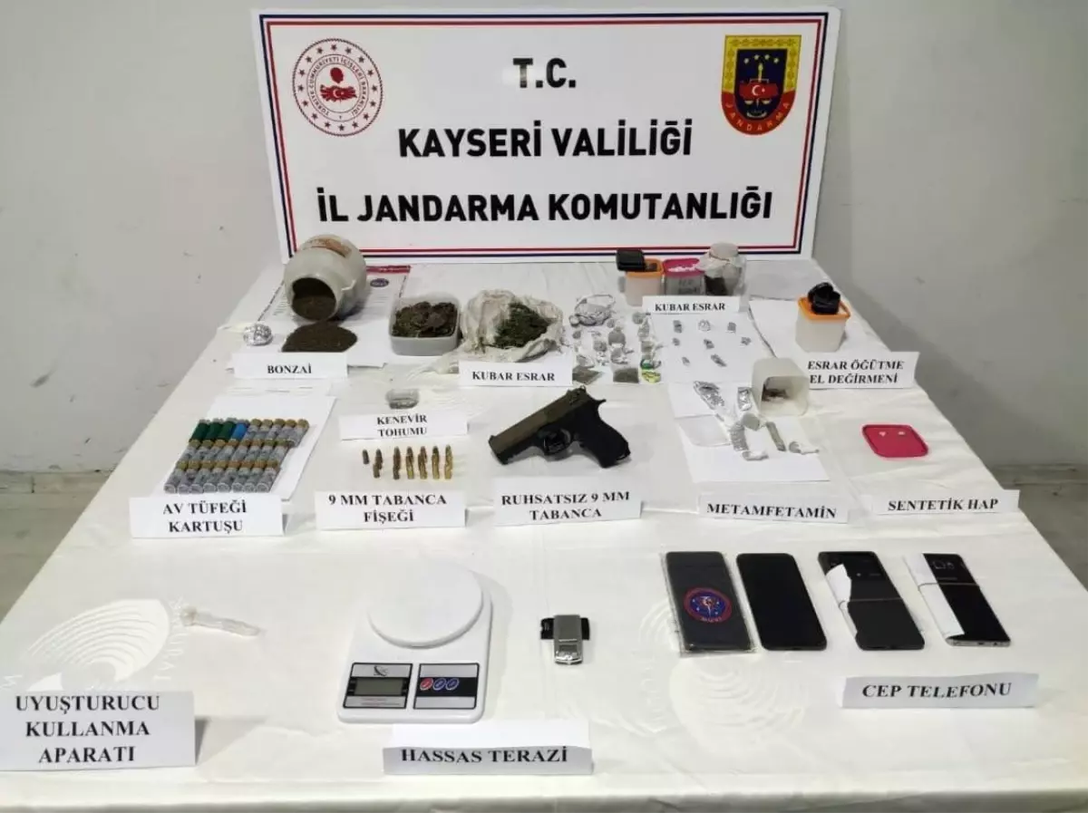 Kayseri'de Uyuşturucu Operasyonu: 3 Gözaltı