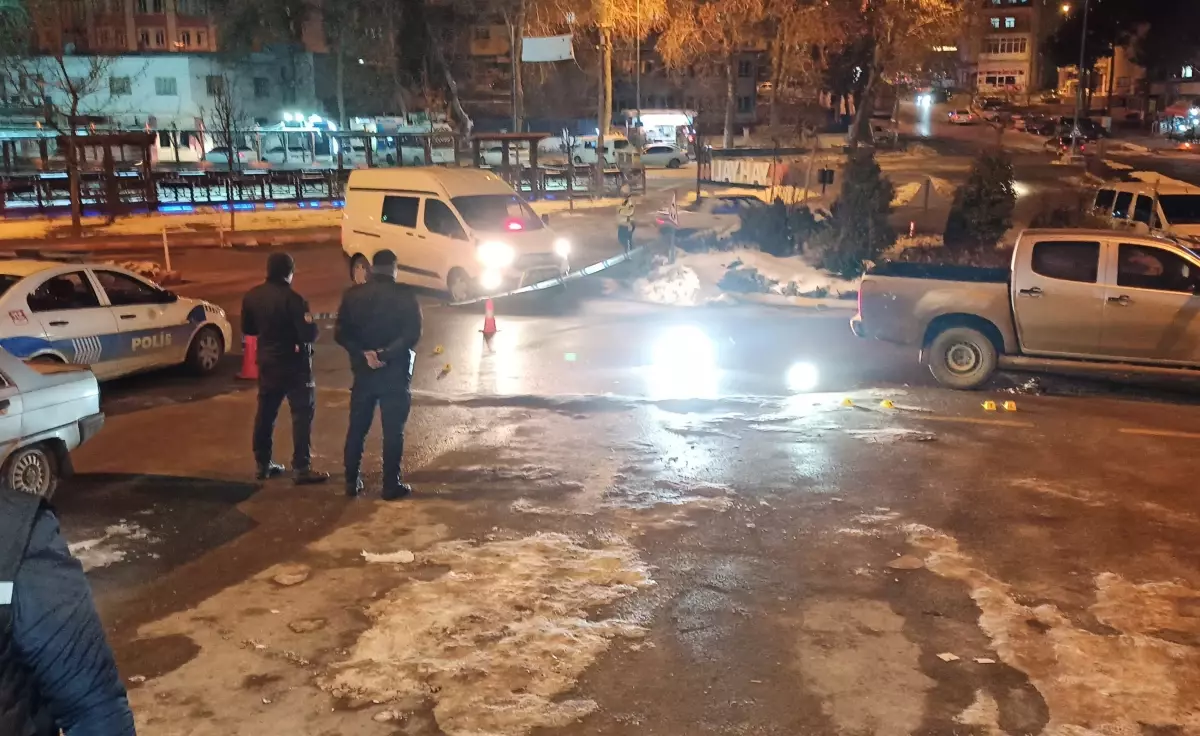 Alacak Nedeniyle Silahlı Kavga: 3 Kardeş Yaralandı