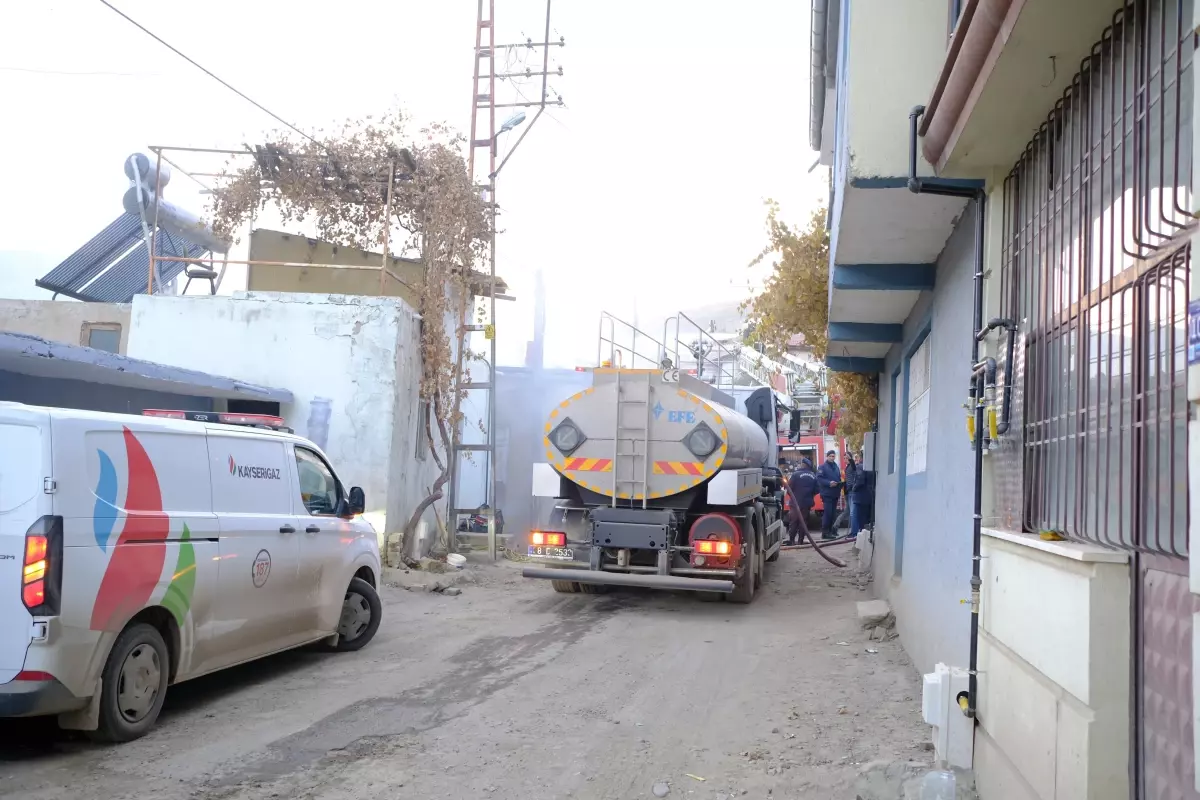 Kayseri'de Kahvehanede Yangın