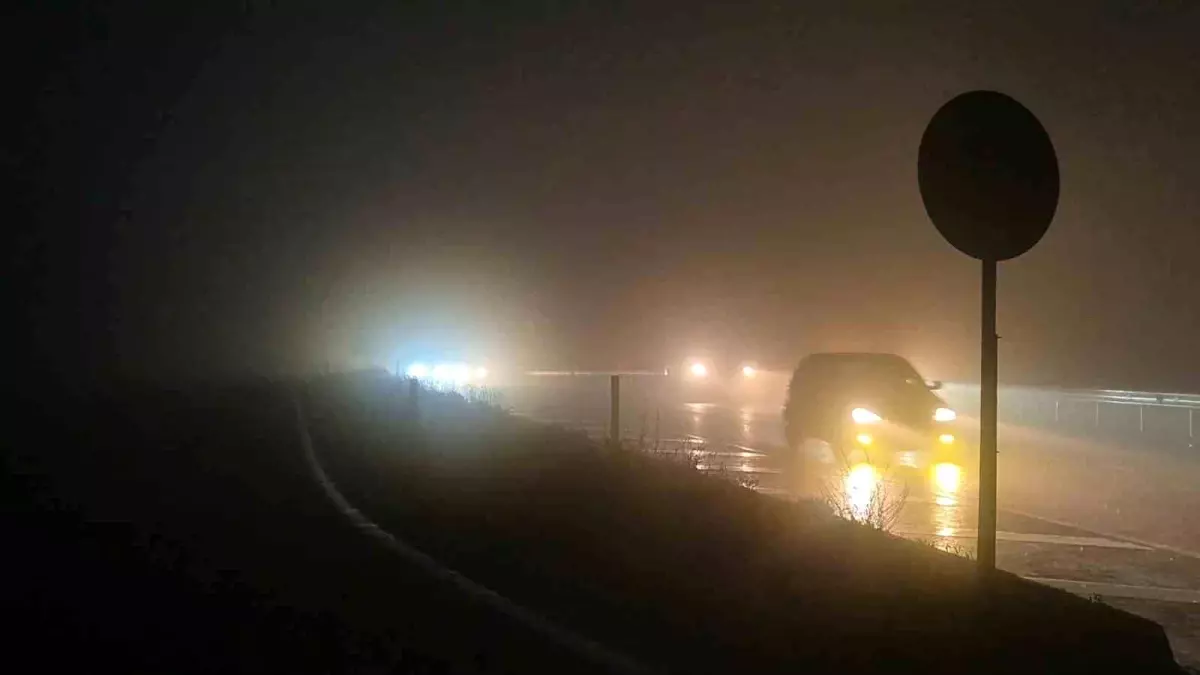 Tekirdağ-Malkara Yolunda Yoğun Sis ve Yağış