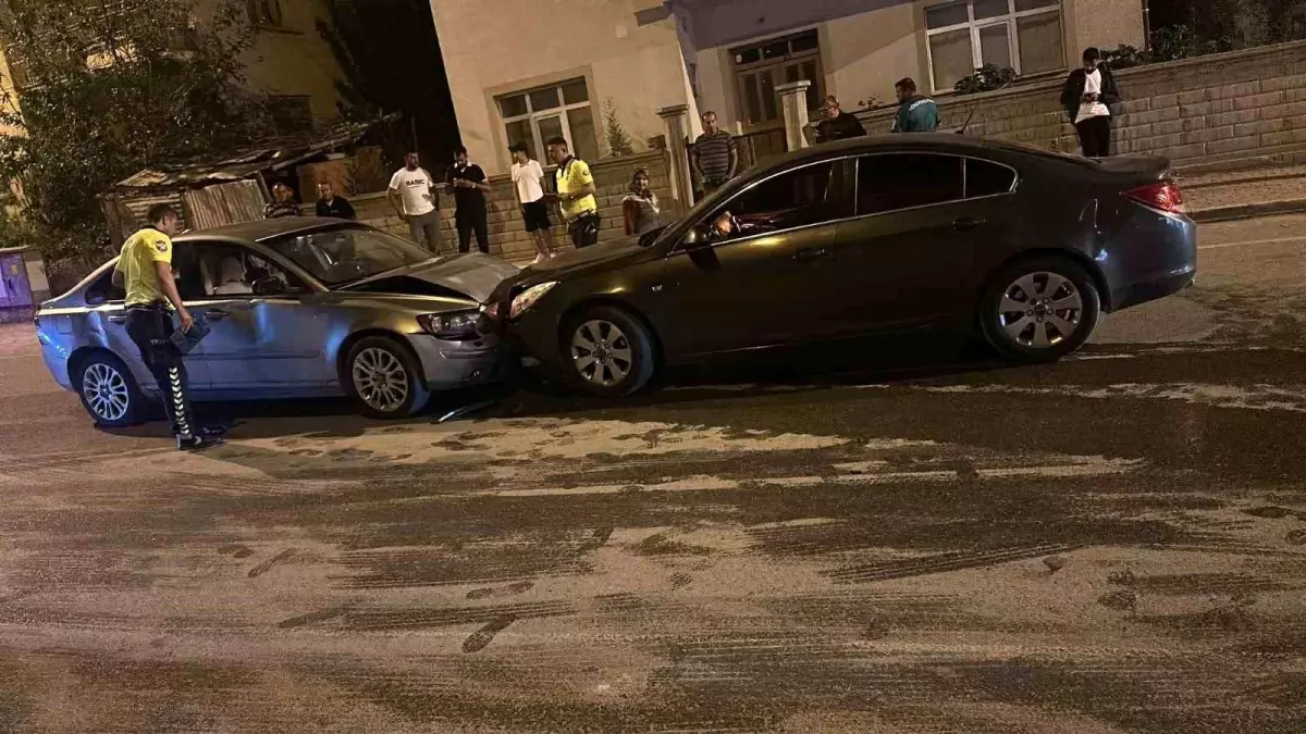 Konya'da İki Ayrı Trafik Kazası: 6 Yaralı