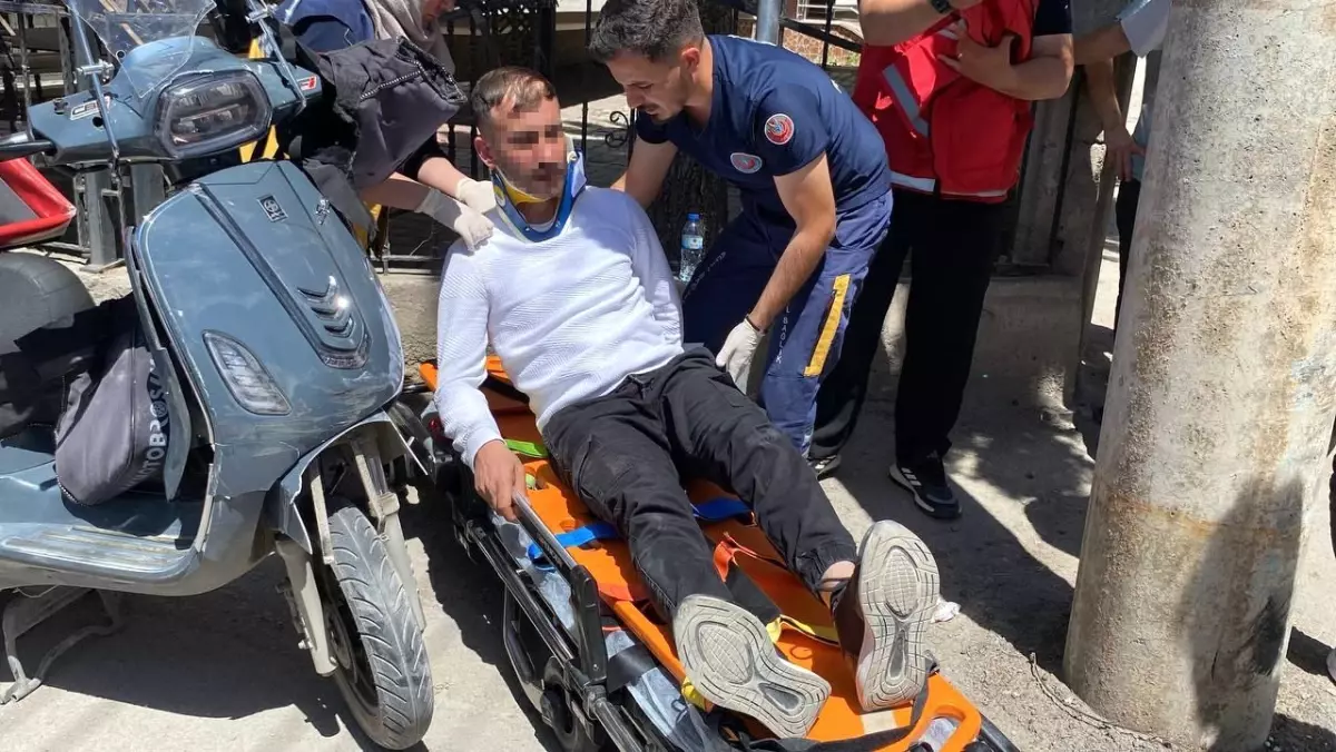 Aksaray'da Motosiklet Kazası: Sürücü Yaralandı