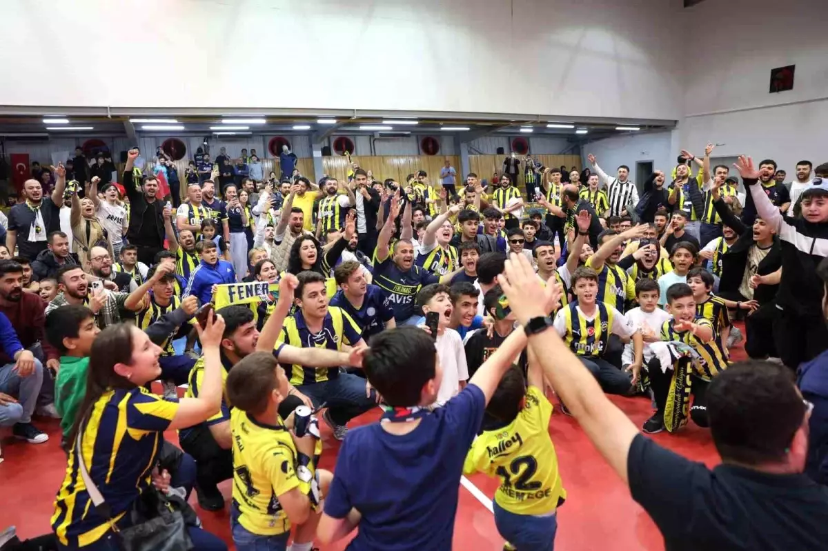 Fenerbahçe Beko EuroLeague Şampiyonluğunu Darıca'da Kutladı