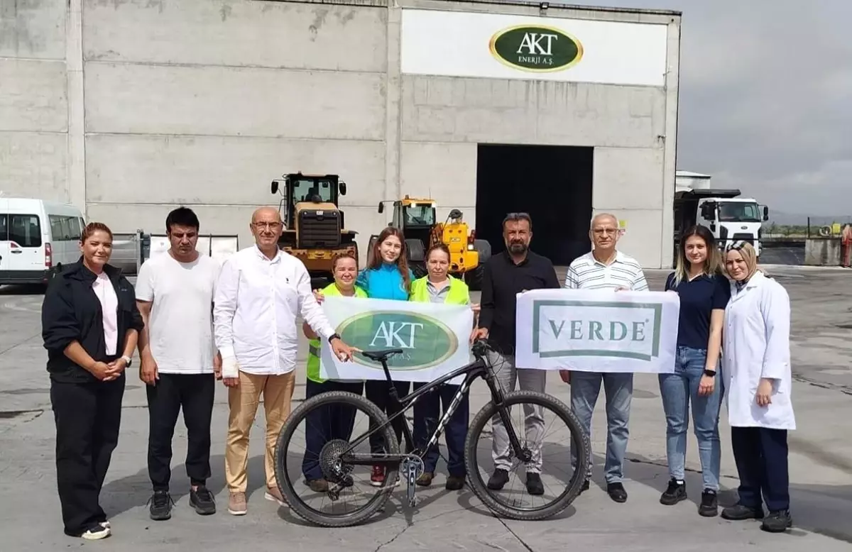 Nazife Tuncel, Bisiklet Milli Takımına Seçildi