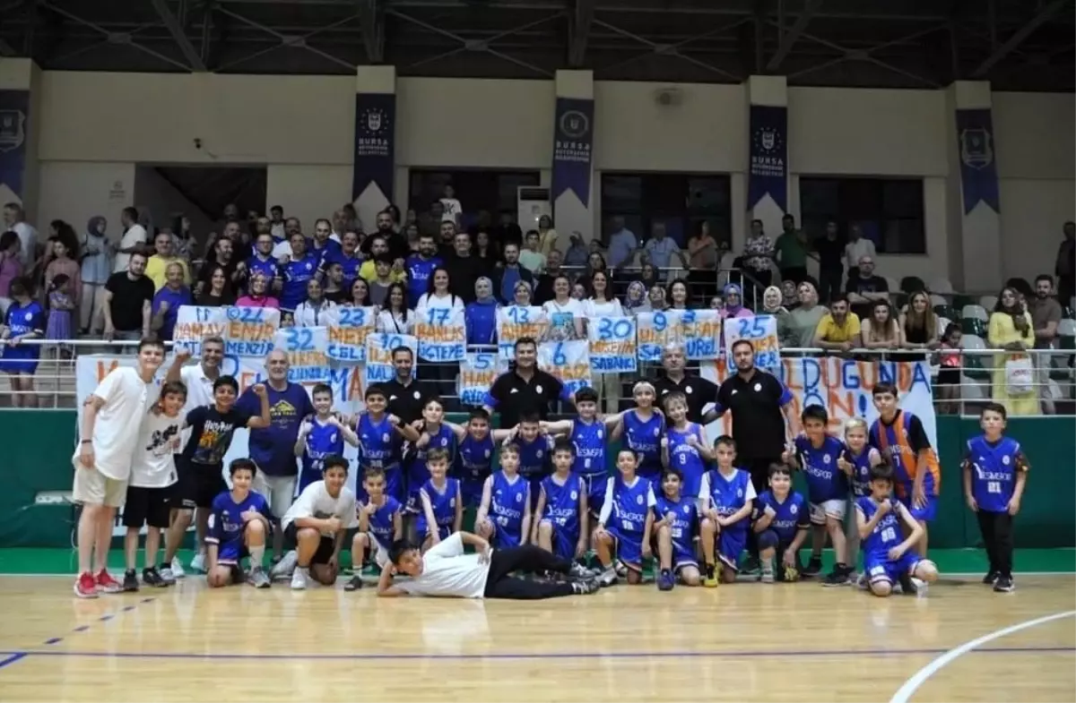 Yeşim Spor U10 Ligi'nde Namağlup Şampiyon