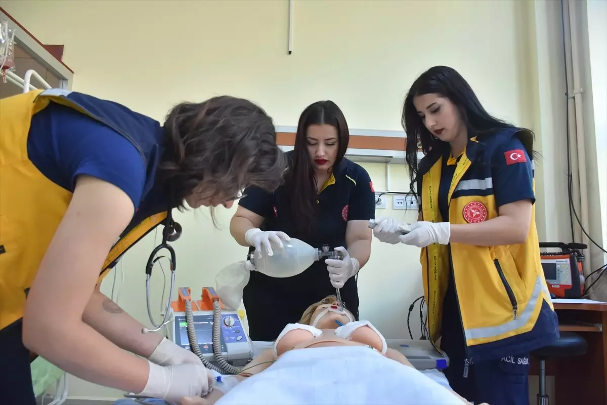 Gümüşhane Üniversitesi'nden Travma Rallisi'nde Başarı