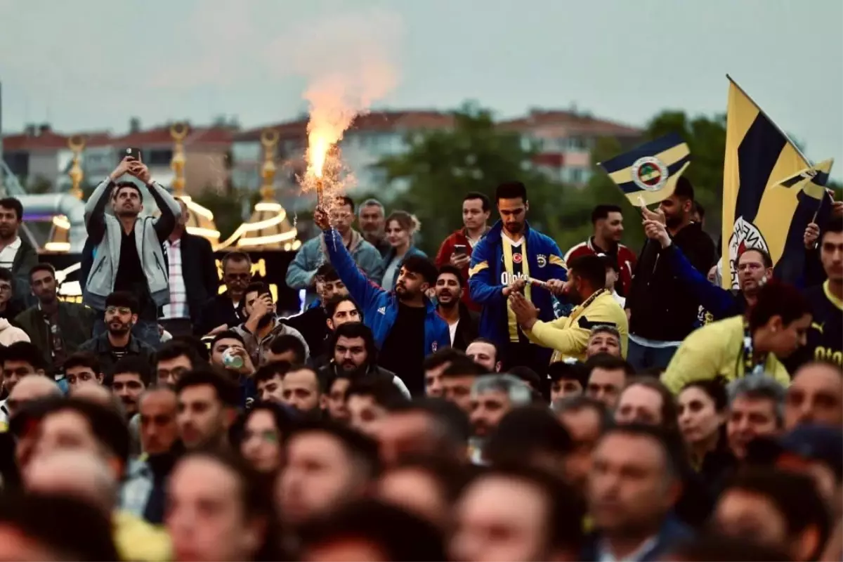 Bora Balcıoğlu, Fenerbahçe'nin Euroleague Şampiyonluğunu Kutladı