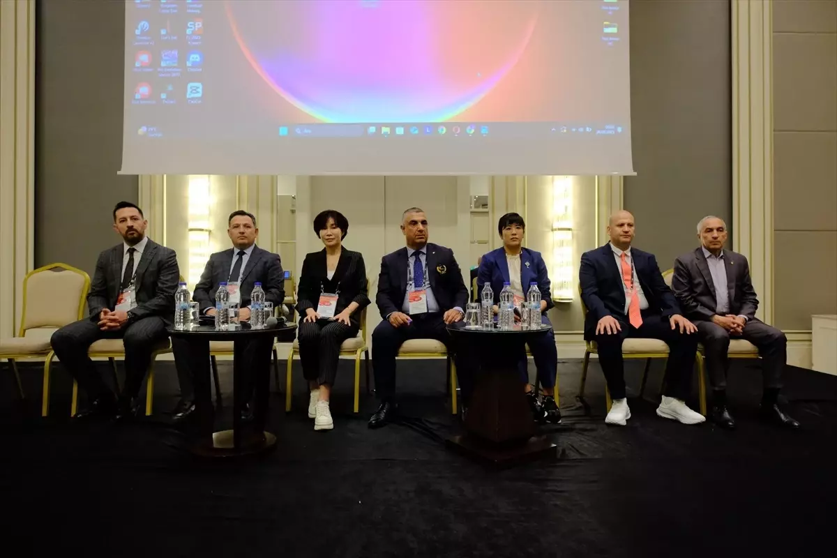 İstanbul'da Uluslararası Tekvando Hakem Semineri