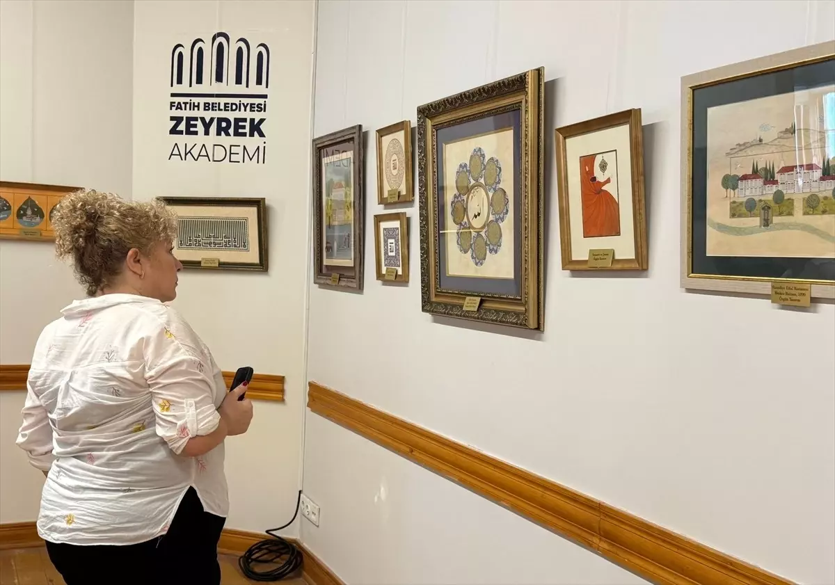 Zehra Çağlı'nın İlk Sergisi Açıldı
