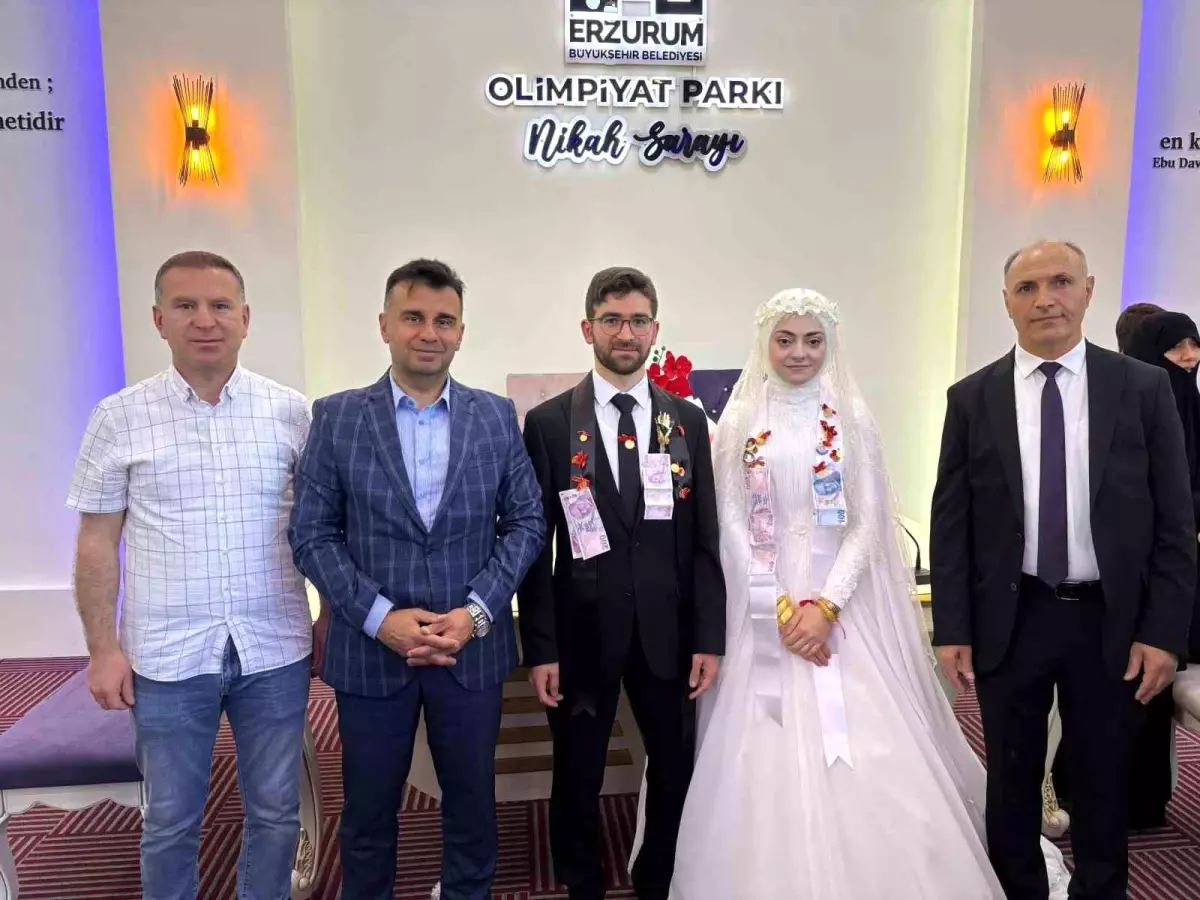375. Çift Evliliğe İlk Adım Attı