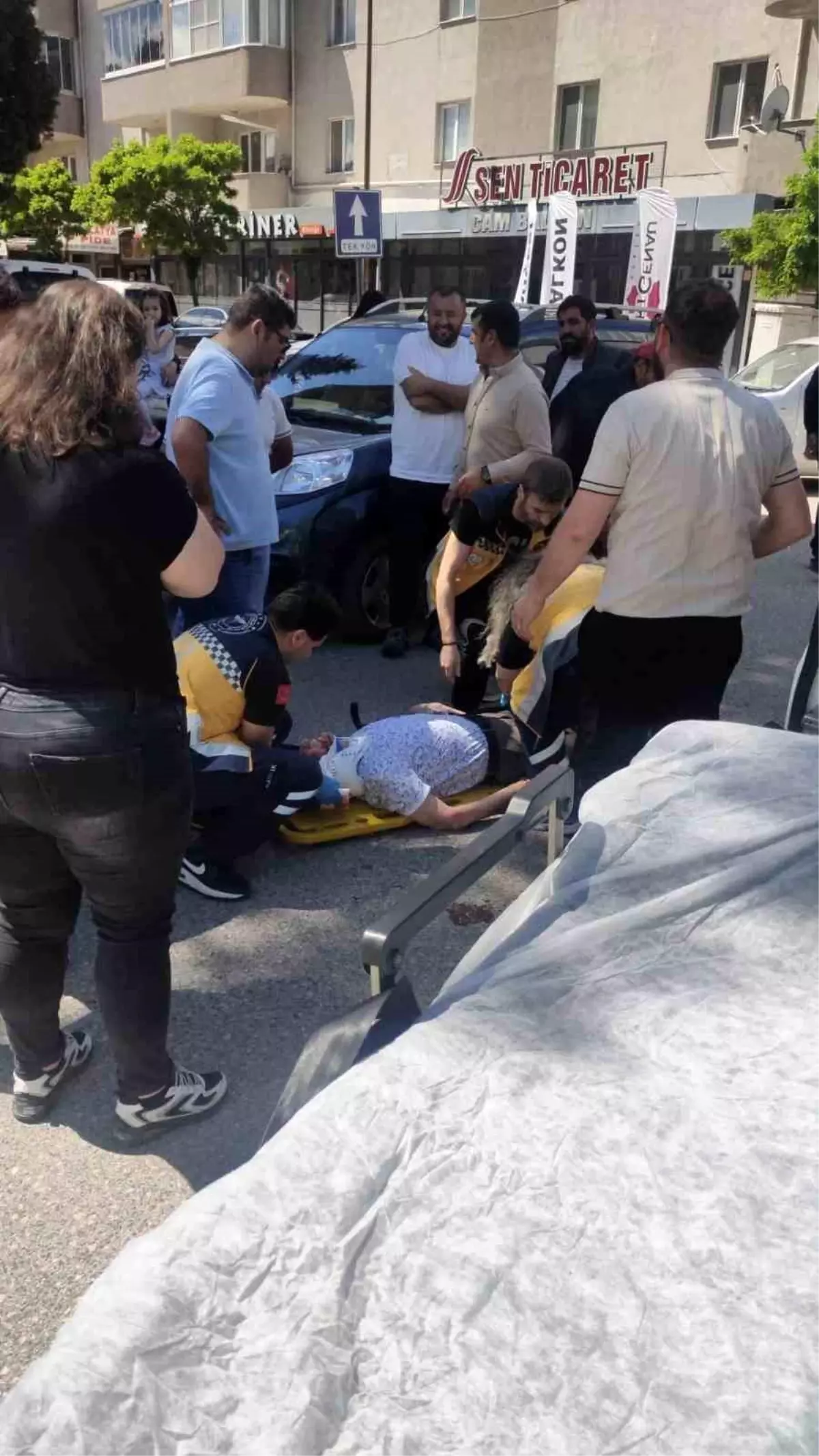 Edirne'de Yaya Trafik Kazası: 79 Yaşındaki Adam Ağır Yaralandı