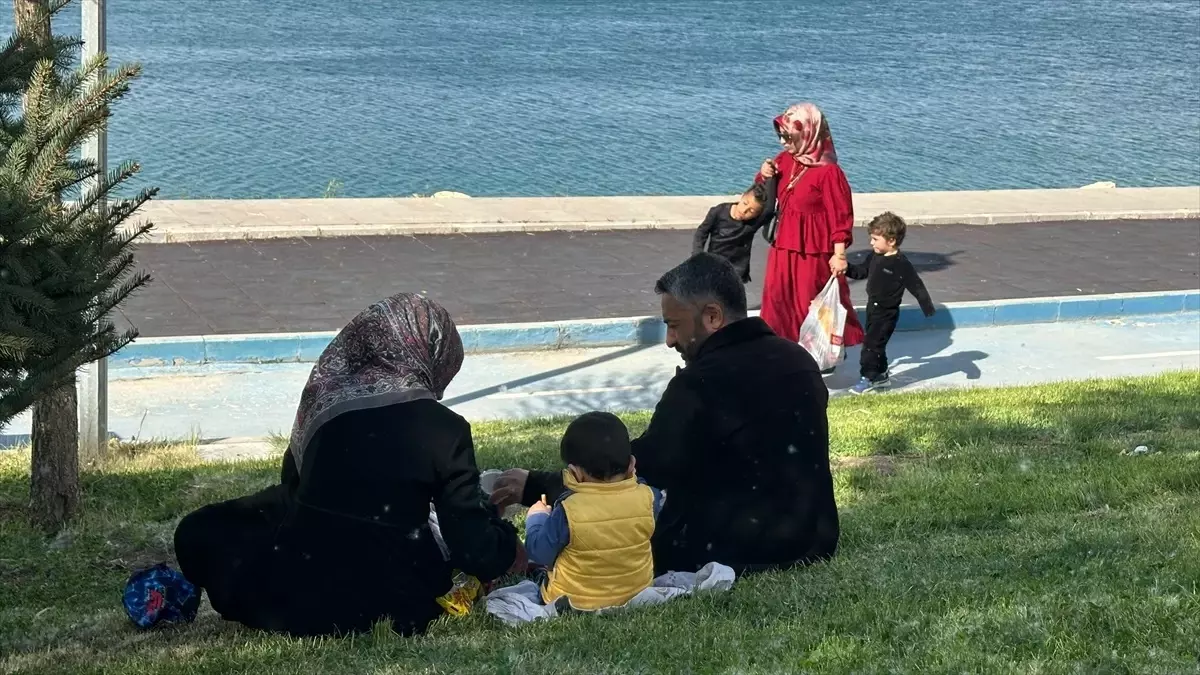 Van'da Polen Yoğunluğu Alerjileri Artırıyor
