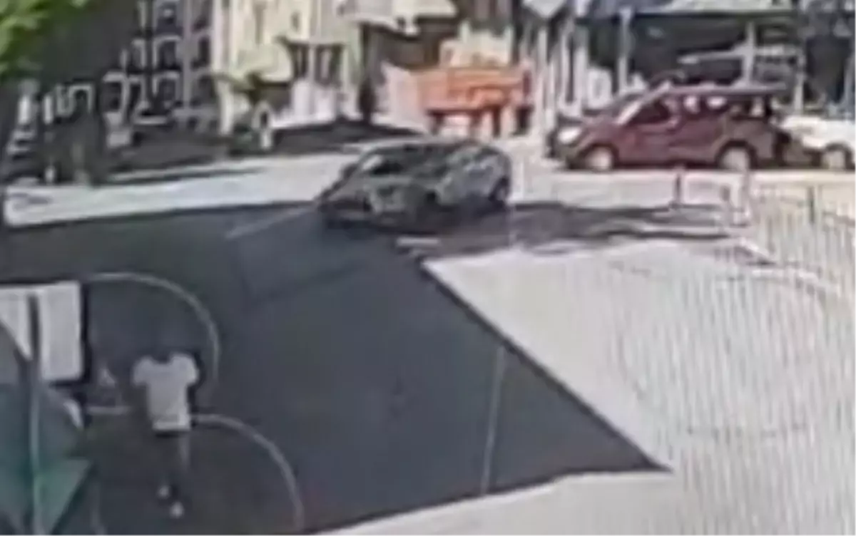 Keşan'da Trafik Kazası: 79 Yaşındaki Kadın Ağır Yaralandı