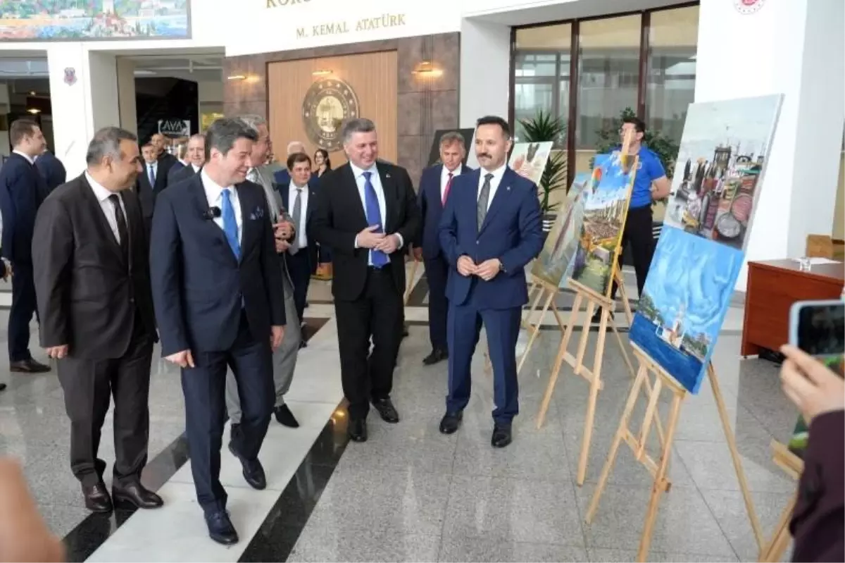 Çini ve El Sanatları Sergisi Açıldı