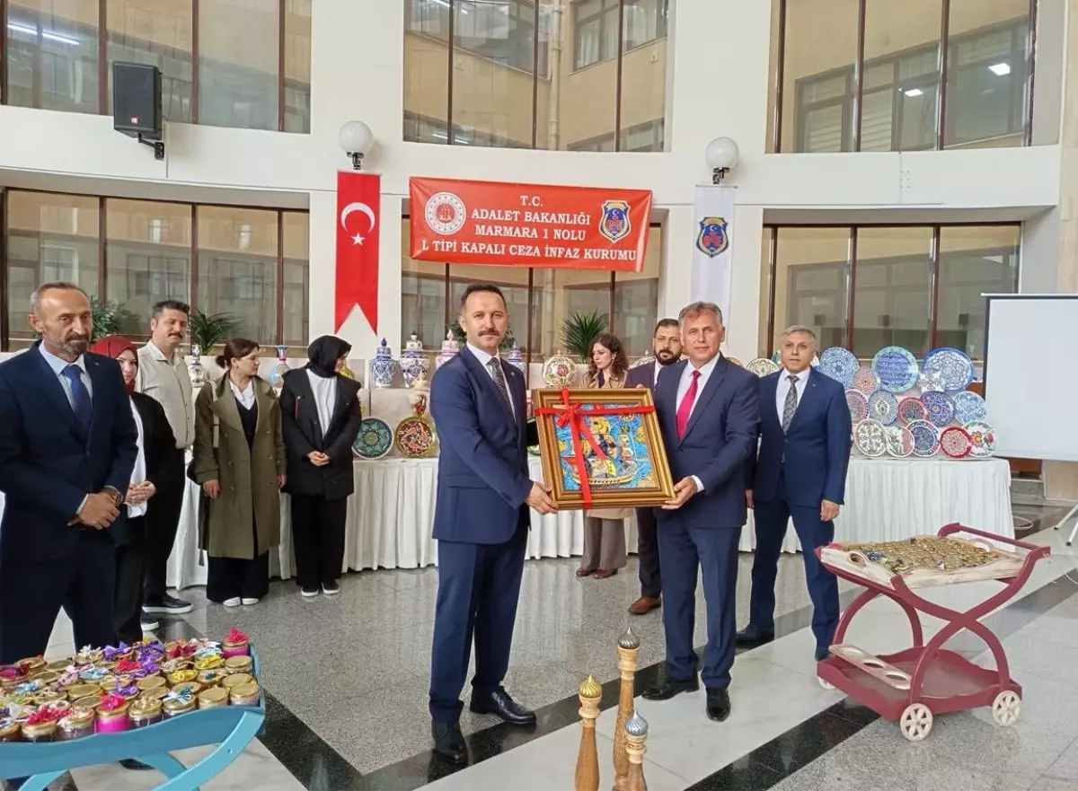 Kadın Hükümlülerin El İşi Sergisi Bakırköy Adliyesi'nde