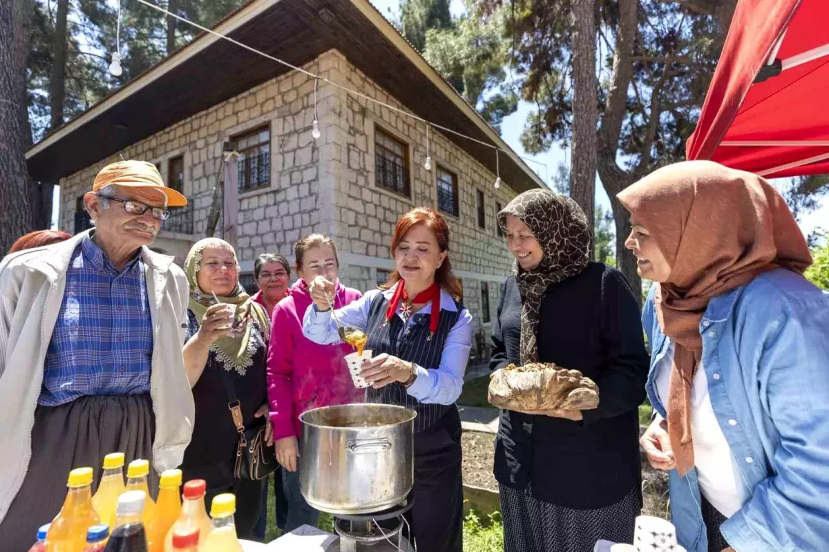 Mersin'de Üretici Kadınlara Kooperatifleşme Eğitimi