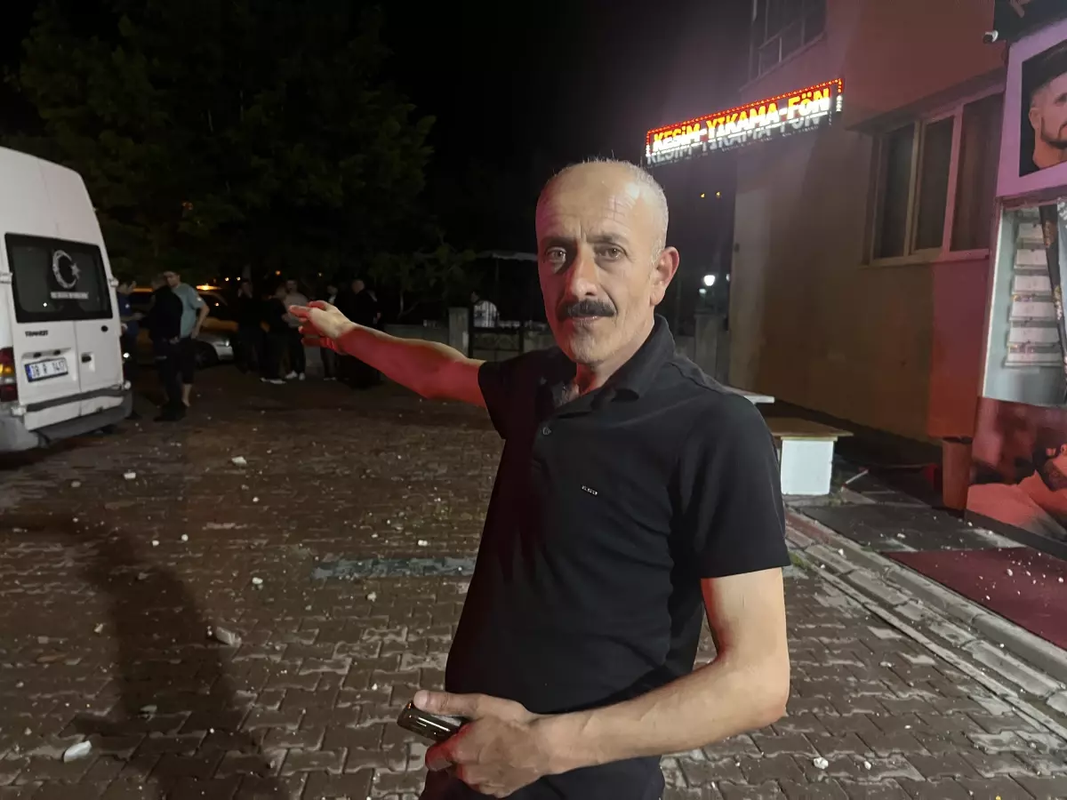 Kayseri'de Yıldırım Düşmesi: Çatı Hasar Gördü