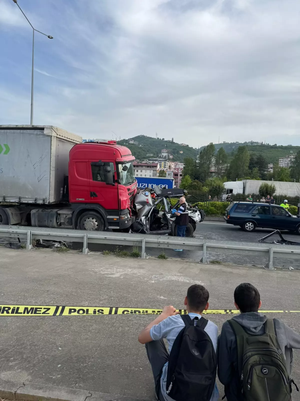 Yomra'da Zincirleme Kaza: 3 Yaralı