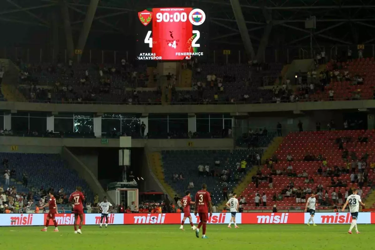Fenerbahçe, Hatayspor'a 4-2 Yenildi