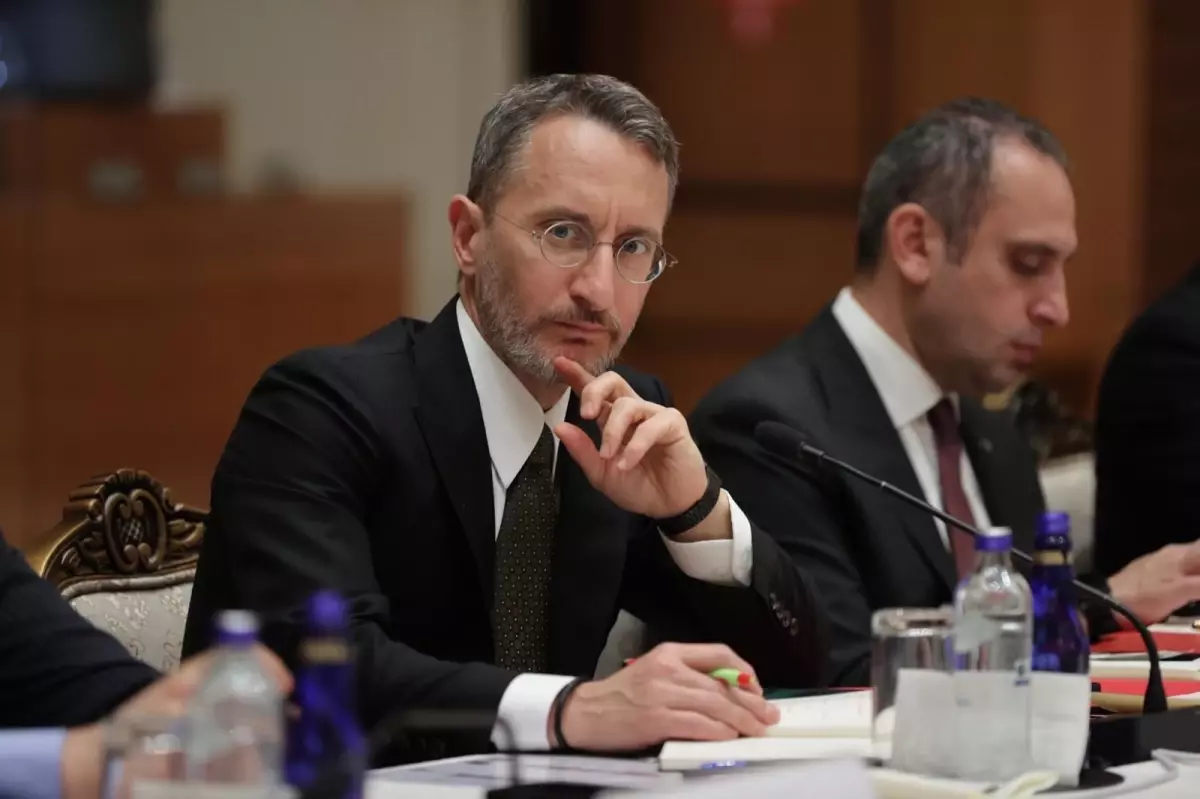 İletişim Başkanı Fahrettin Altun, bakanlıkların basın müşavirleriyle bir araya geldi