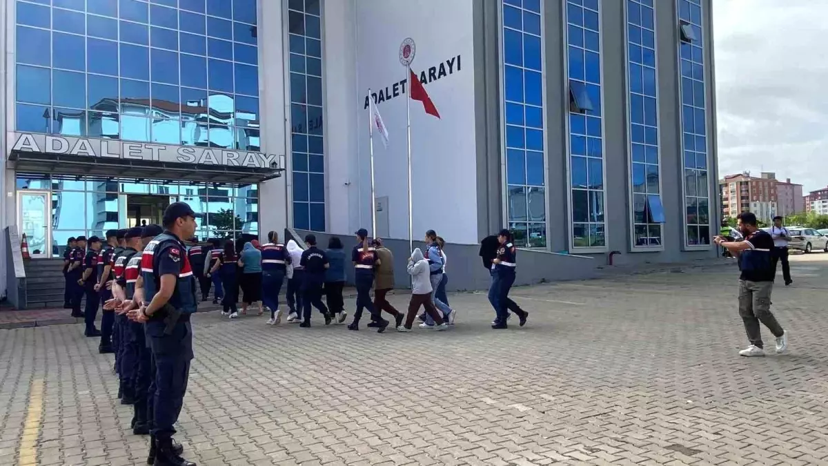 Edirne'de Fuhuş Operasyonu: 12 Kadın Kurtarıldı