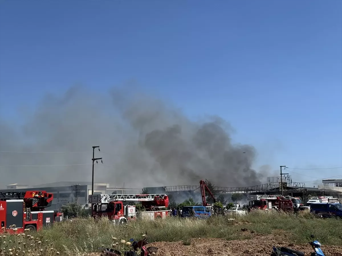 Torbalı'daki Yangın Kontrol Altına Alındı