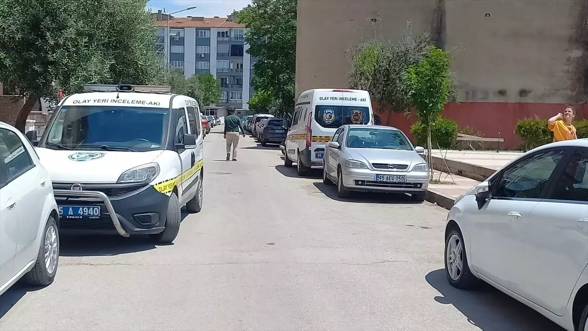 85 Yaşındaki Kadına Gaspa Direniş
