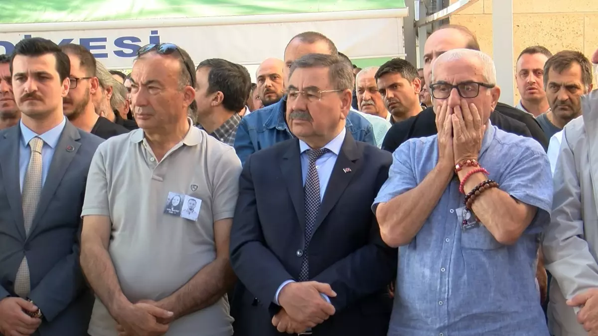 Menemen'de Talihsiz Kaza: Doktor Çift Hayatını Kaybetti