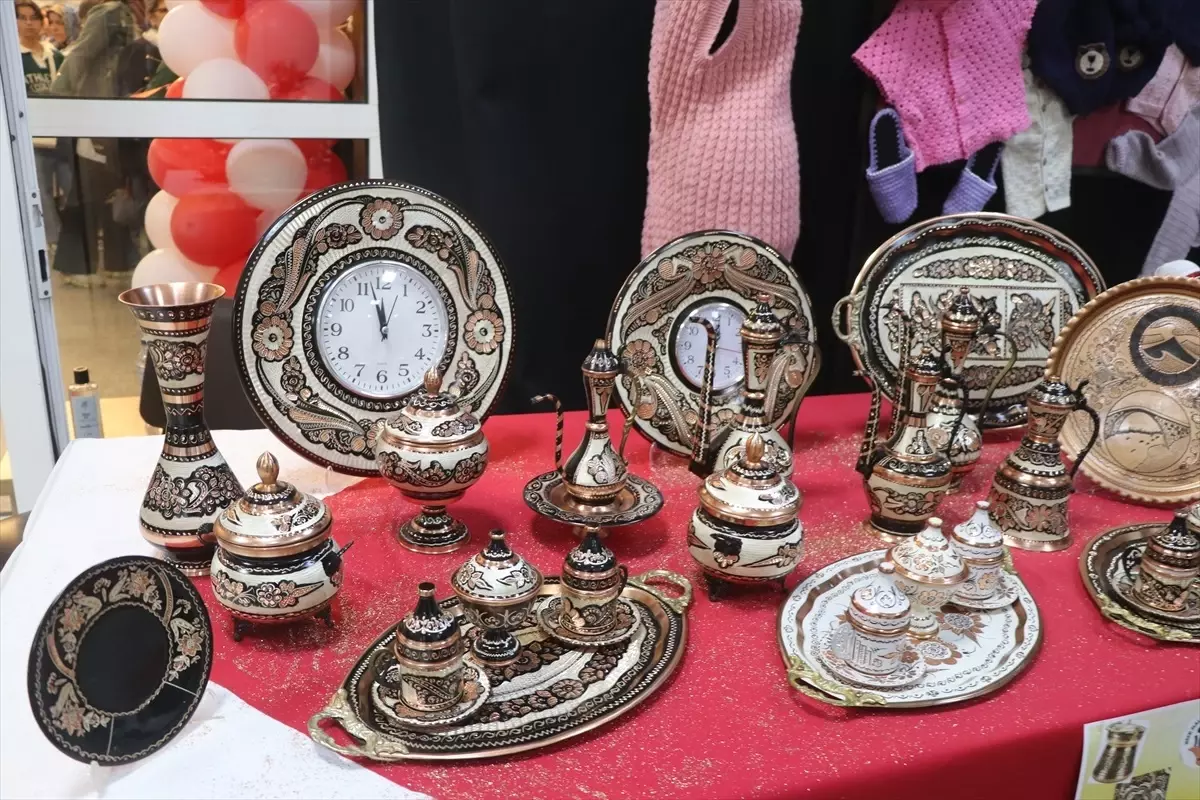 Rize'de Yıl Sonu Sergisi Açıldı