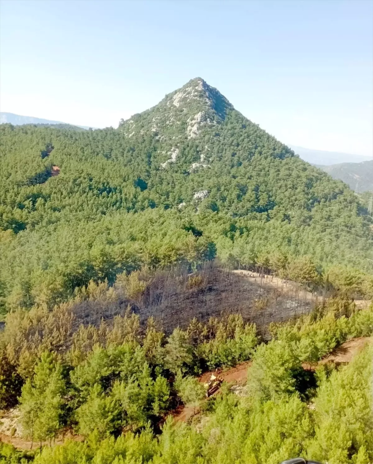 Marmaris'te Orman Yangını Kontrol Altına Alındı