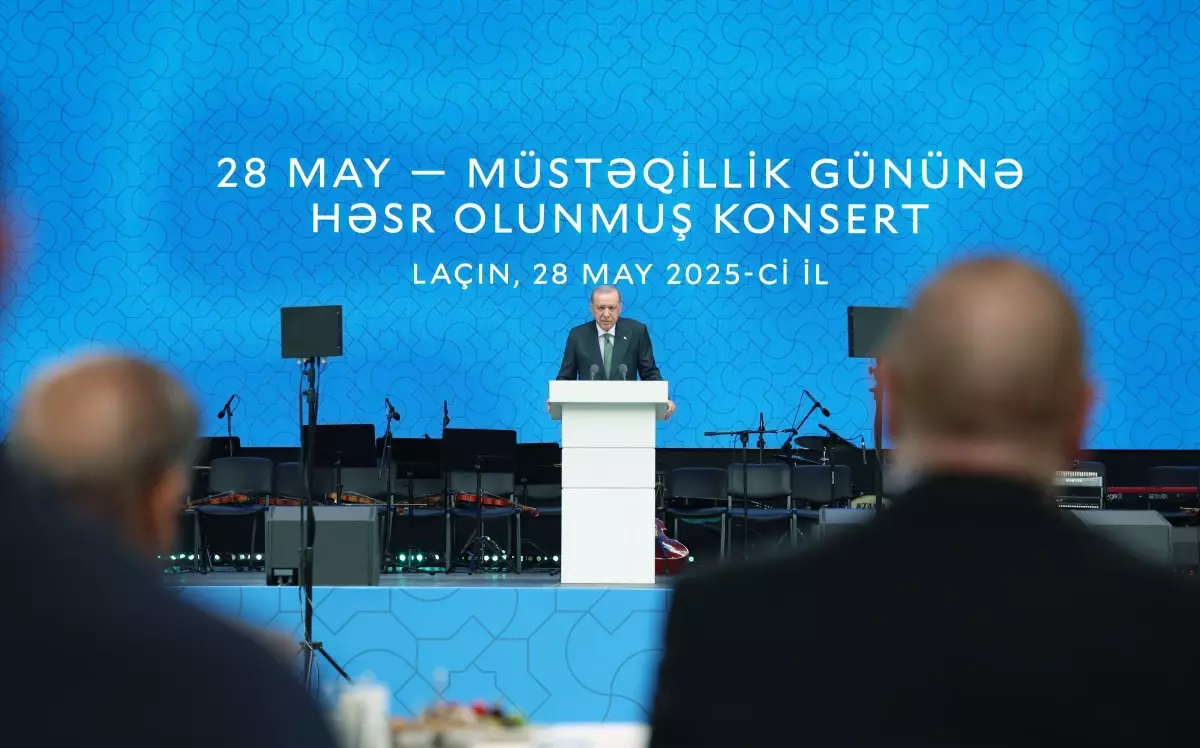 Cumhurbaşkanı Erdoğan: Karabağ Zaferi, Azerbaycan'ı çok daha güçlü ve müreffeh kılıyor