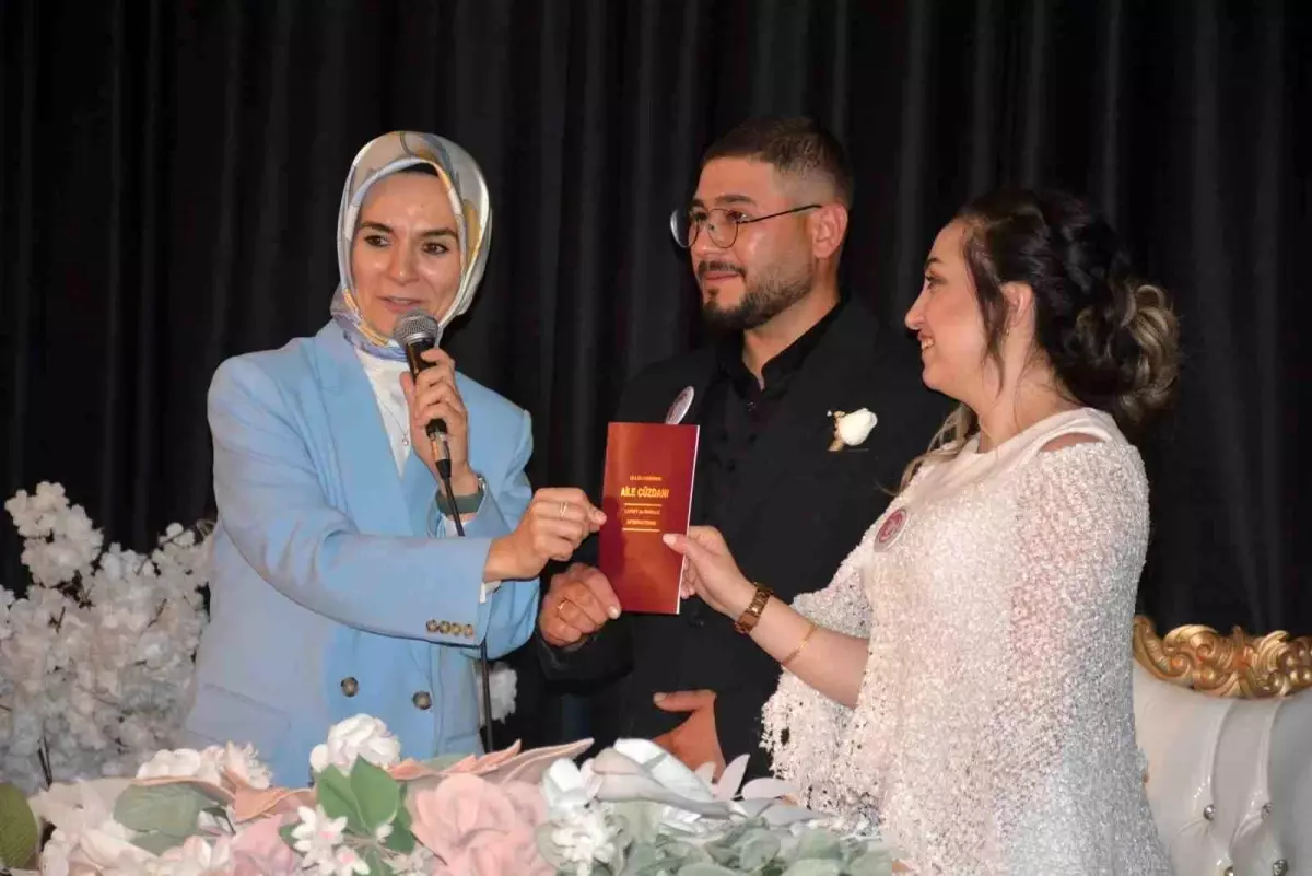 Bakan Göktaş, Sinop'ta 3. Yaş Üniversitesi Mezuniyet Törenine Katıldı