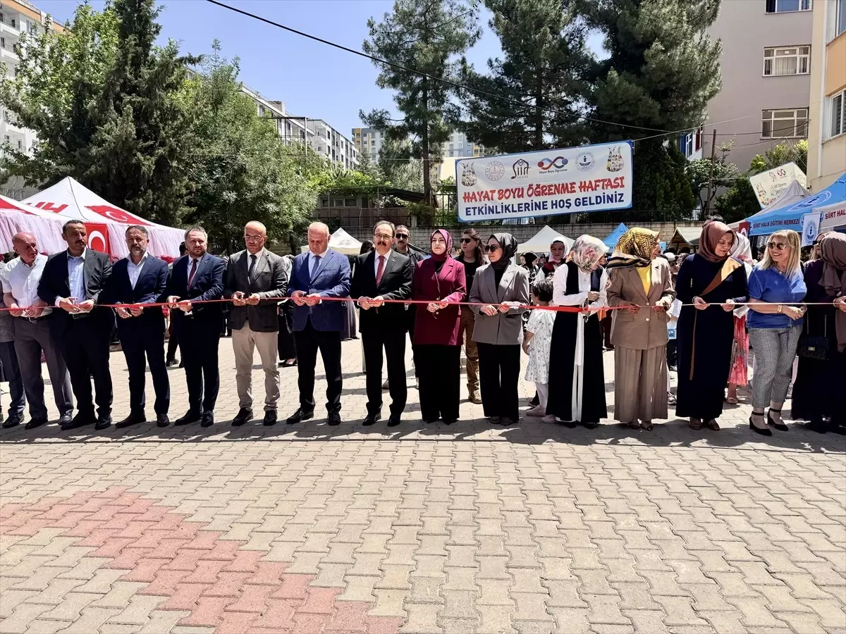 Siirt'te Yıl Sonu Sergisi ve Müzik Şenliği
