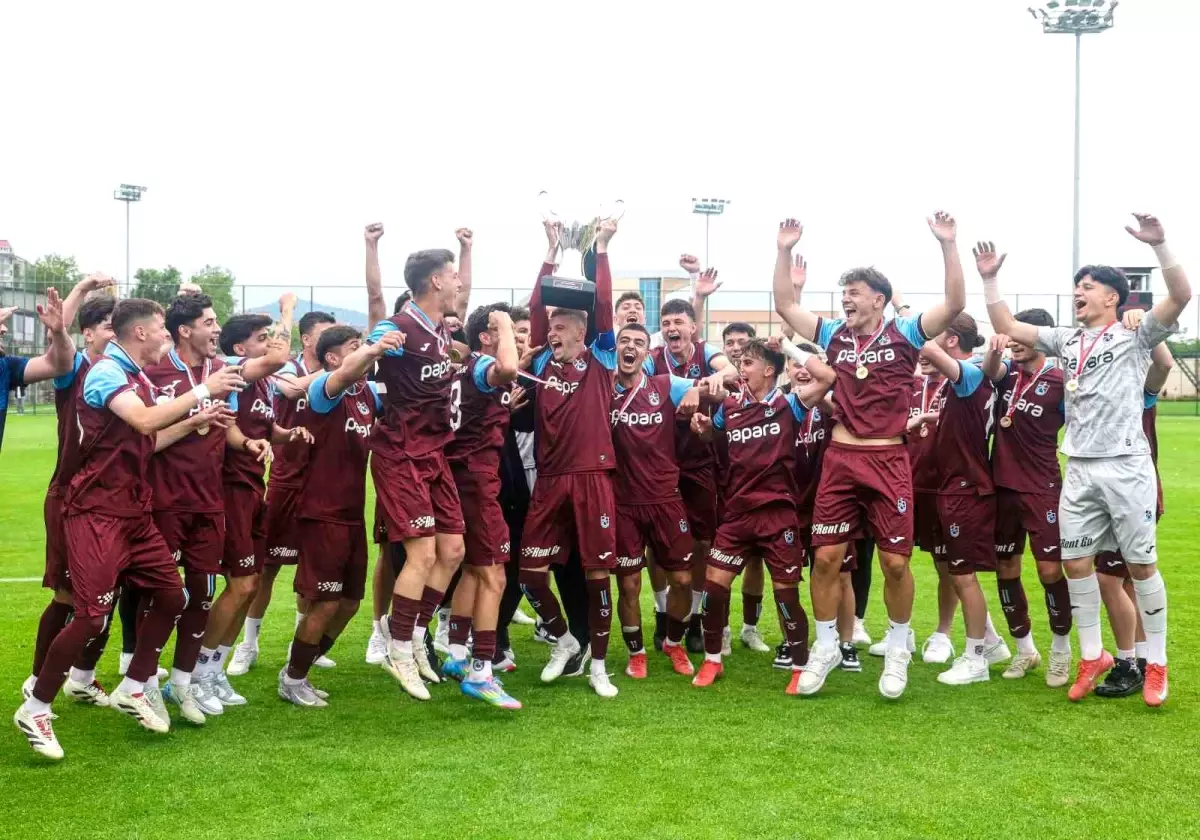 Trabzonspor U19 Şampiyon Oldu