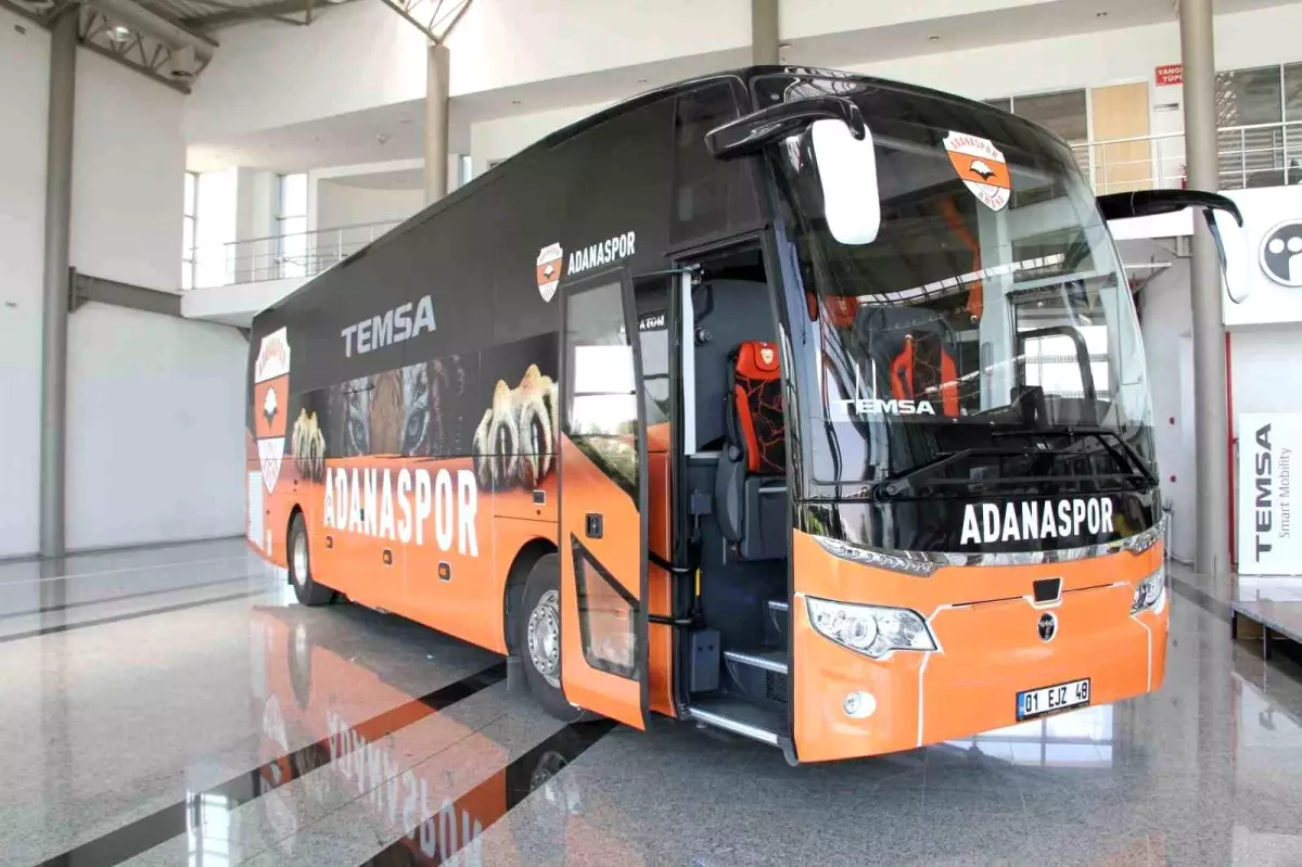 Küme düşen Adanaspor'un otobüsü haczedildi