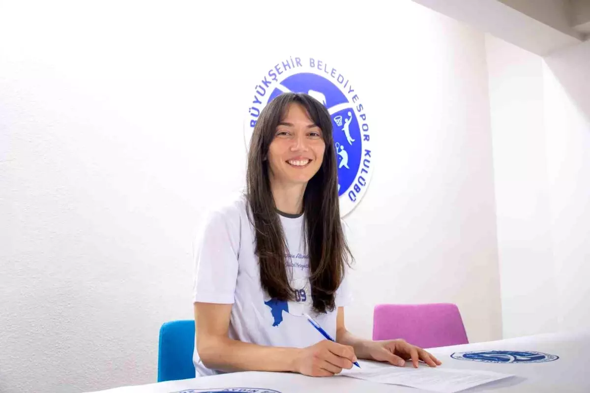 Aydın Büyükşehir Belediyespor, Kaptan Fatma Şekerci ile Anlaşma Sağladı