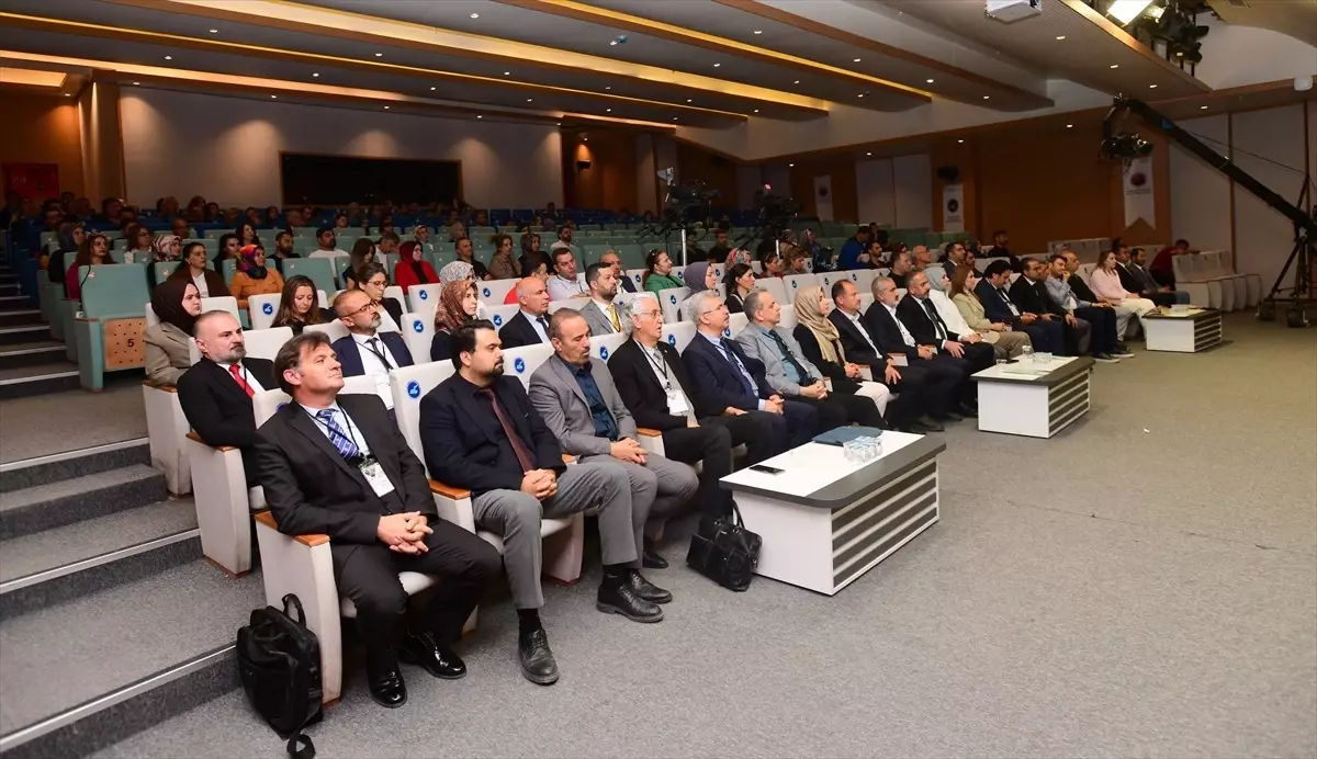 Van YYÜ Sempozyumu'nda Sağlıkta Kalite Vurgusu
