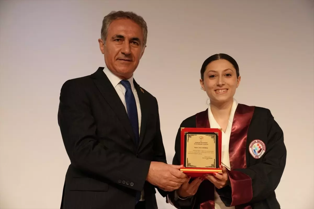 Trabzon Üniversitesi'nde Mezuniyet Töreni