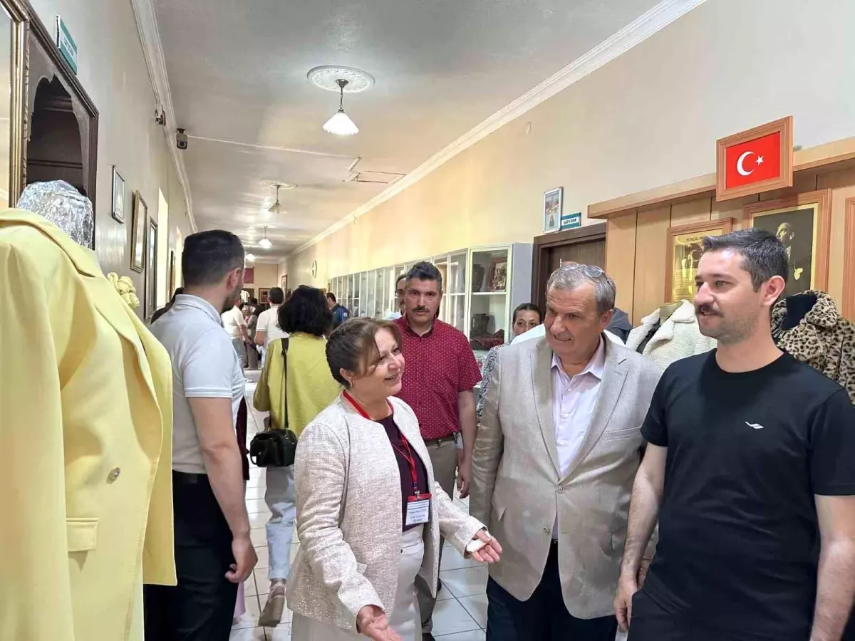 Yenice'de Hayat Boyu Öğrenme Haftası Etkinlikleri Kapsamında Sergi Açıldı